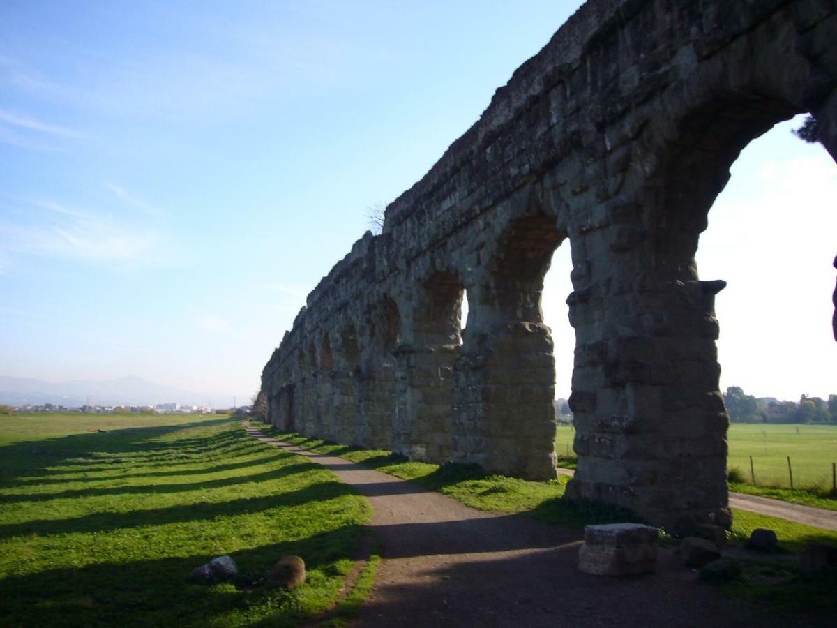 Casa Paestum. Your Wonderful Garden In Roma Exterior foto